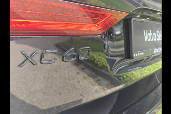 Volvo XC60 T6 AWD 350PK Plug-in hybrid Plus Black Edition | BLIS | H&K | 360 Camera | Pano | Luchtvering | Keyless |