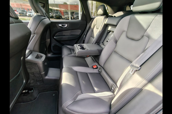 Volvo XC60 T6 AWD 350PK Plug-in hybrid Plus Black Edition | BLIS | H&K | 360 Camera | Pano | Luchtvering | Keyless |