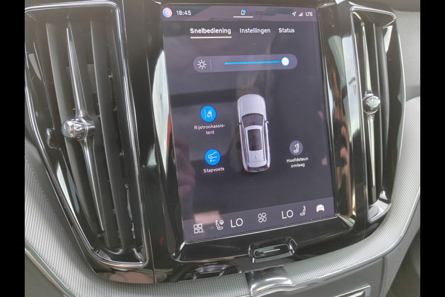 Volvo XC60 T6 AWD 350PK Plug-in hybrid Plus Black Edition | BLIS | H&K | 360 Camera | Pano | Luchtvering | Keyless |
