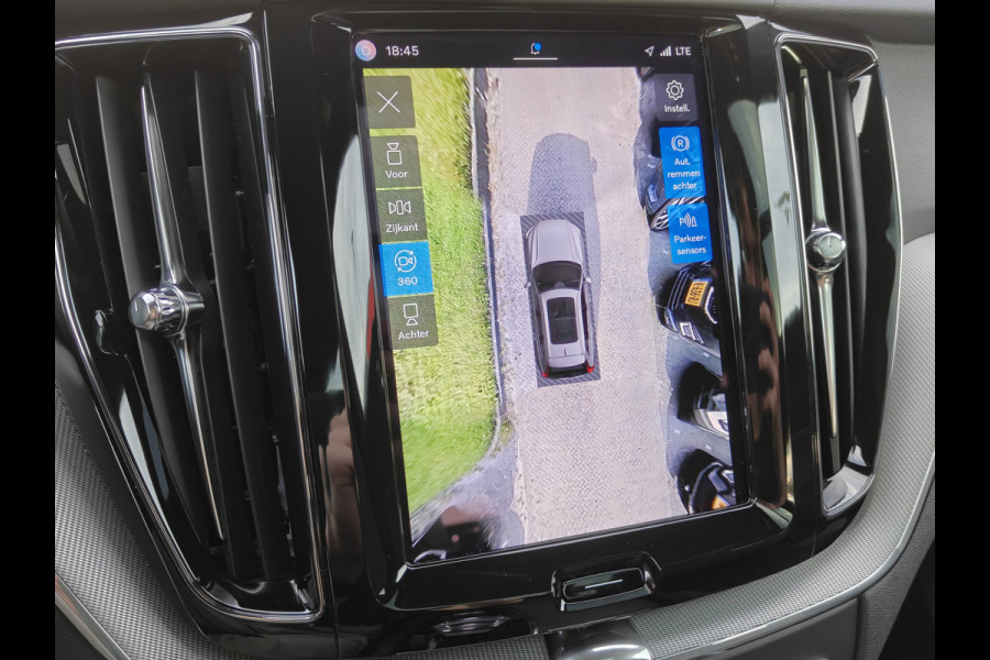 Volvo XC60 T6 AWD 350PK Plug-in hybrid Plus Black Edition | BLIS | H&K | 360 Camera | Pano | Luchtvering | Keyless |