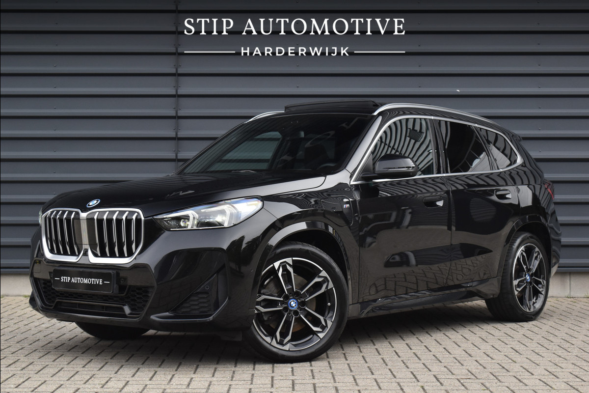 BMW X1 xDrive30e M Sport | Pano | Trekhaak | Harman/Kardon | Massage | ACC | Head-Up | Memory seat | Sfeerverlichting |