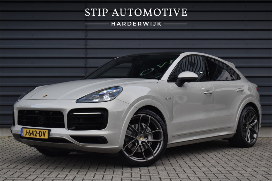 Porsche Cayenne Coupé 3.0 E-Hybrid Lightweight | ACC | 22'' GT Design | Matrix PDLS+ | Carbon Dak | Luchtvering | 360 Camera |
