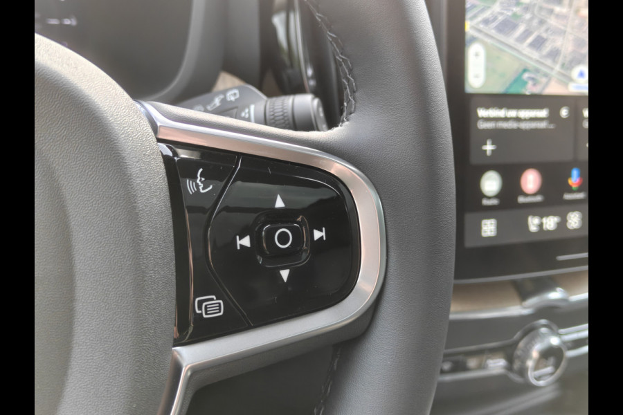 Volvo XC60 T6 AWD 350PK Plug-in Hybrid Plus Bright | BLIS | Keyless | ACC | PDC V+A | 360 Camera | H&K | Pano |