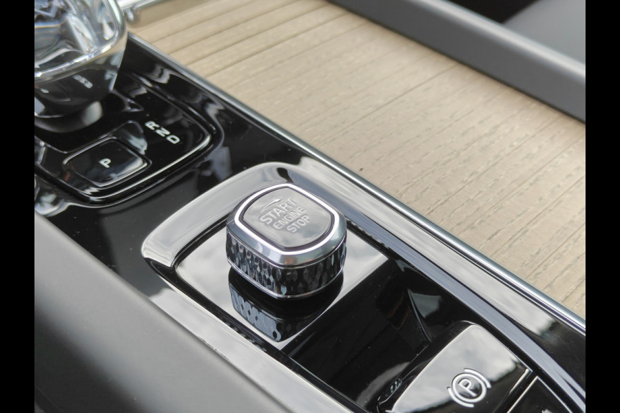 Volvo XC60 T6 AWD 350PK Plug-in Hybrid Plus Bright | BLIS | Keyless | ACC | PDC V+A | 360 Camera | H&K | Pano |