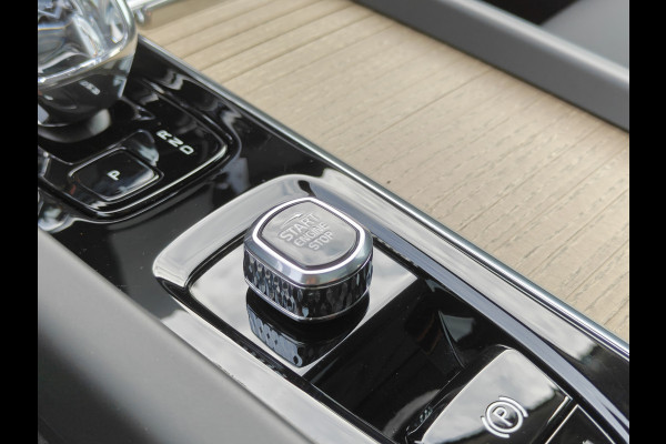 Volvo XC60 T6 AWD 350PK Plug-in Hybrid Plus Bright | BLIS | Keyless | ACC | PDC V+A | 360 Camera | H&K | Pano |