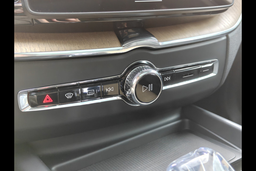 Volvo XC60 T6 AWD 350PK Plug-in Hybrid Plus Bright | BLIS | Keyless | ACC | PDC V+A | 360 Camera | H&K | Pano |