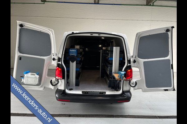 Volkswagen Transporter Automaat DSG Servicewagen 2.0 TDI 150pk L2H1 3Persoons Sortimo Inrichting, Airco, Navigatie, RIJKLAARPRIJS!