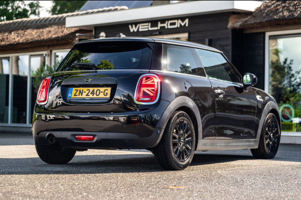 MINI 3-deurs 1.5 One Chili NL Auto I Dealeronderhouden I NAP I Sportstoelen I Parkeersensoren I Keyless I Led I Half Leder