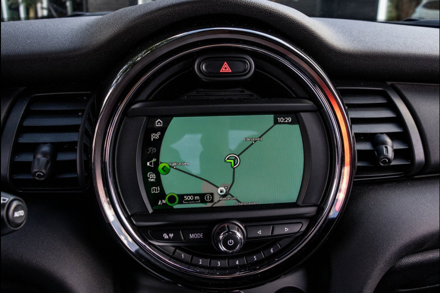 MINI 3-deurs 1.5 One Chili NL Auto I Dealeronderhouden I NAP I Sportstoelen I Parkeersensoren I Keyless I Led I Half Leder