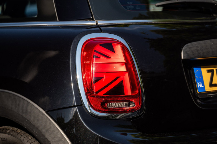 MINI 3-deurs 1.5 One Chili NL Auto I Dealeronderhouden I NAP I Sportstoelen I Parkeersensoren I Keyless I Led I Half Leder