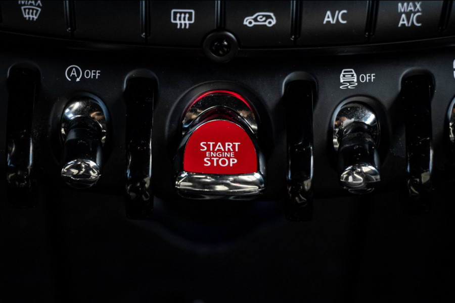 MINI 3-deurs 1.5 One Chili NL Auto I Dealeronderhouden I NAP I Sportstoelen I Parkeersensoren I Keyless I Led I Half Leder