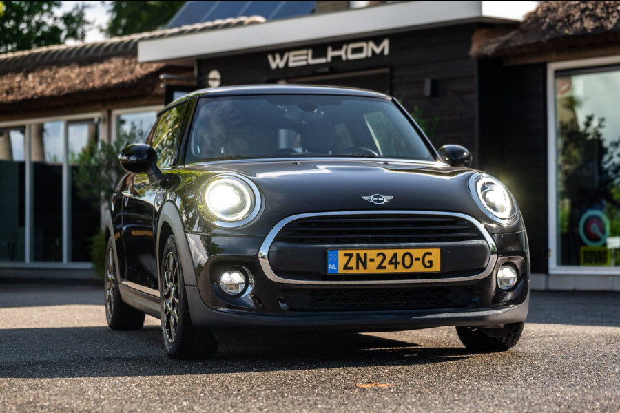 MINI 3-deurs 1.5 One Chili NL Auto I Dealeronderhouden I NAP I Sportstoelen I Parkeersensoren I Keyless I Led I Half Leder