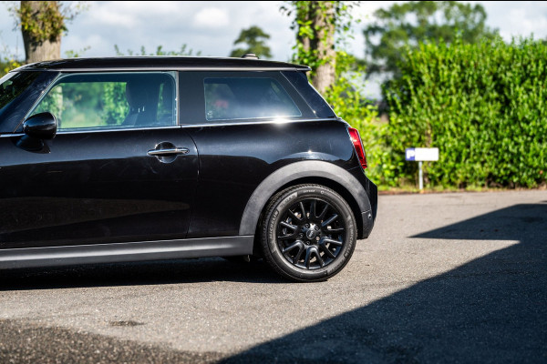 MINI 3-deurs 1.5 One Chili NL Auto I Dealeronderhouden I NAP I Sportstoelen I Parkeersensoren I Keyless I Led I Half Leder