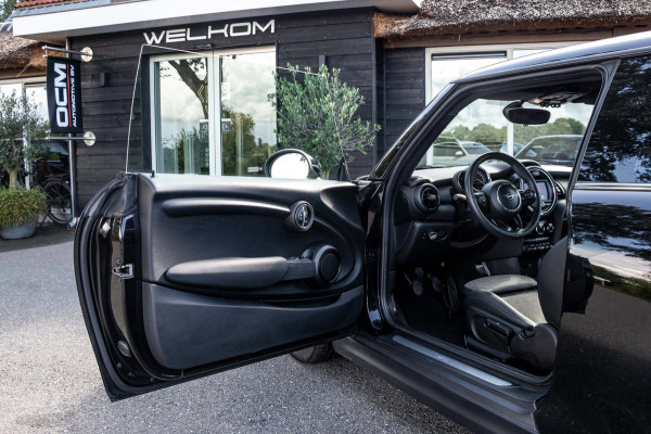 MINI 3-deurs 1.5 One Chili NL Auto I Dealeronderhouden I NAP I Sportstoelen I Parkeersensoren I Keyless I Led I Half Leder