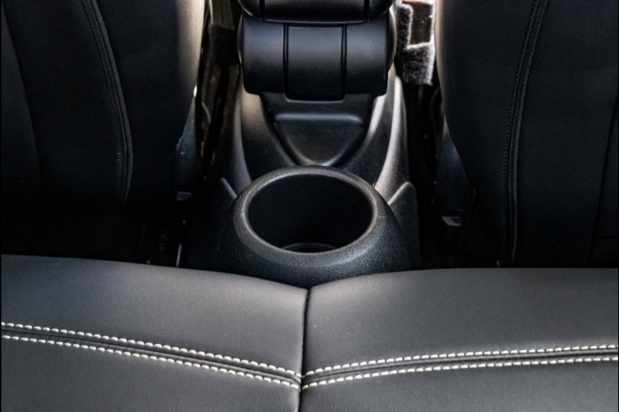 MINI 3-deurs 1.5 One Chili NL Auto I Dealeronderhouden I NAP I Sportstoelen I Parkeersensoren I Keyless I Led I Half Leder