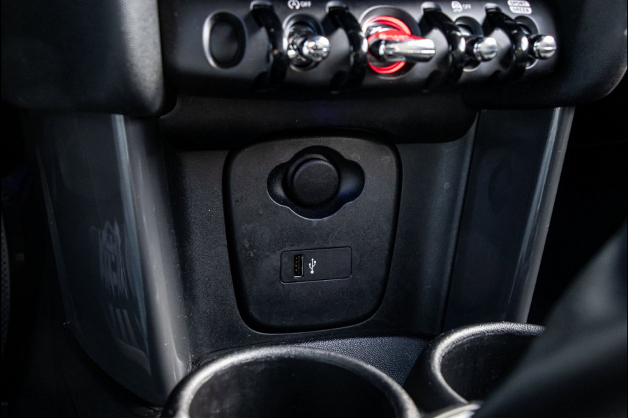 MINI 3-deurs 1.5 One Chili NL Auto I Dealeronderhouden I NAP I Sportstoelen I Parkeersensoren I Keyless I Led I Half Leder