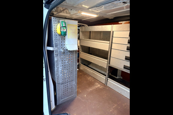 Citroën Jumpy Servicewagen 1.6 BlueHDI 95pk euro6 L2H1 V230 omvormer BOTT inrichting Standkachel Trekhaak 2000KG, RIJKLAARPRIJS!