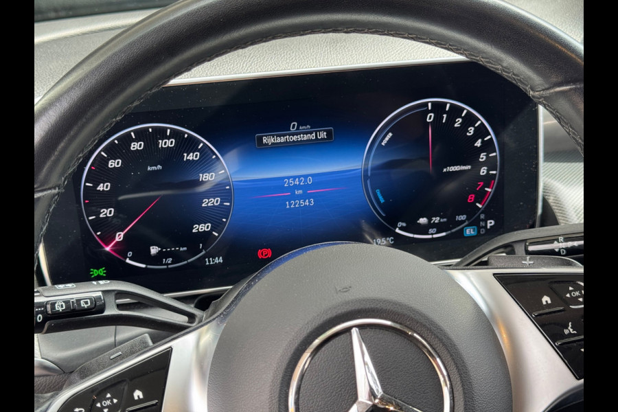 Mercedes-Benz GLC 300e 4MATIC Business Line 2023 NAP!