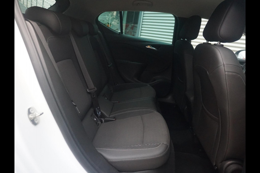 Opel Astra 1.4 Turbo Innovation | Carplay | Afn. Trekhaak | 1.450kg trekgewicht