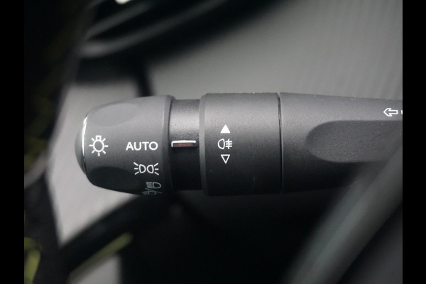Peugeot 208 1.2 Turbo 100 GT | 360 camera | Panoramadak | Carplay |