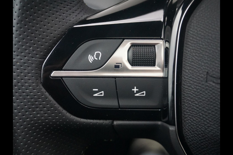 Peugeot 208 1.2 Turbo 100 GT | 360 camera | Panoramadak | Carplay |