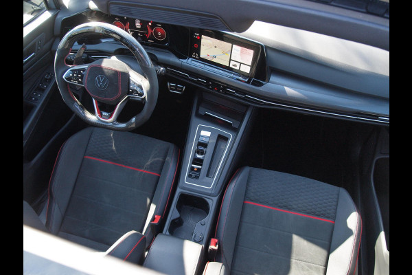 Volkswagen Golf 2.0 TSI GTI Clubsport | 300PK | Panoramadak | Camera | Sfeerverlichting | Milltek uitlaat | Maxton Bodykit |