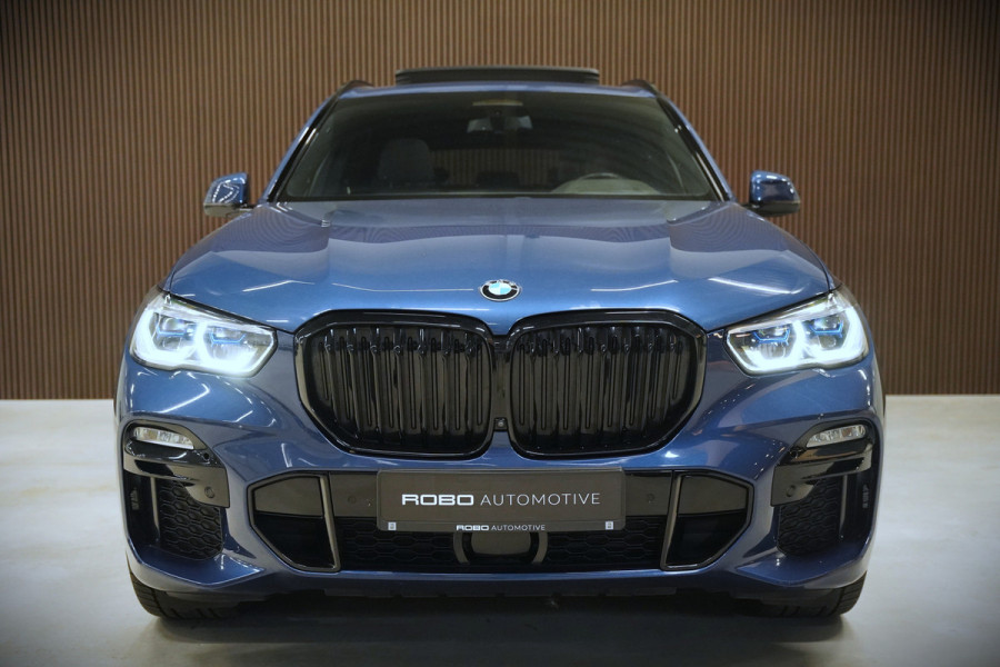 BMW X5 xDrive45e High Executive | Panoramadak | Harman Kardon | Luchtvering | Laser | Adaptive Cruise Control | Keyless | 360 Camera | Head-Up Display | Ambiance Verlichting | M Sport remmen | Memory Seats | Stoelverwarming
