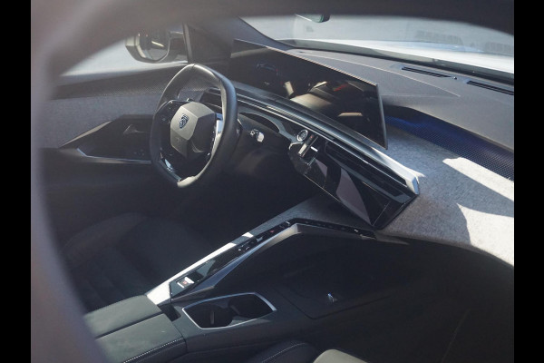 Peugeot E-3008 GT 73 kWh