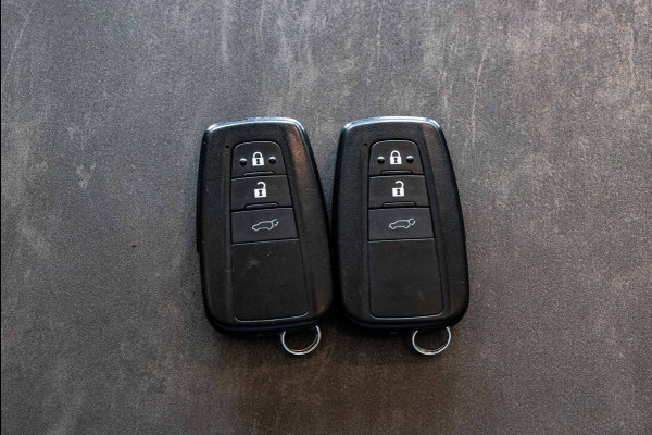 Toyota RAV4 2.5 Hybrid Style I Camera I JBL I Half Leder I Adaptive Cruise I Stoelverwarming I CarPlay I Keyless