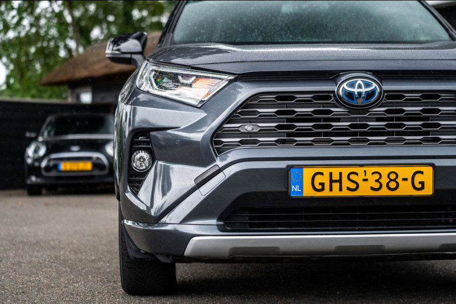 Toyota RAV4 2.5 Hybrid Style I Camera I JBL I Half Leder I Adaptive Cruise I Stoelverwarming I CarPlay I Keyless