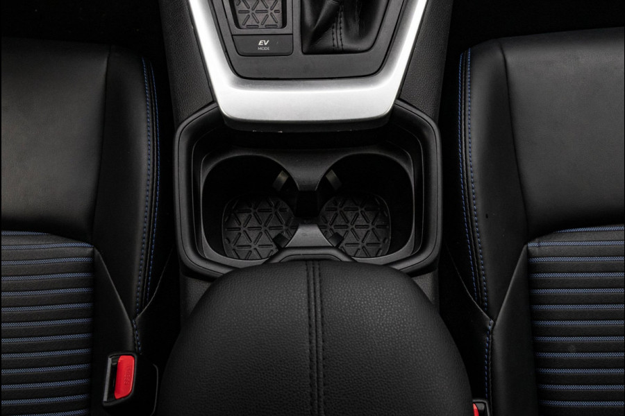 Toyota RAV4 2.5 Hybrid Style I Camera I JBL I Half Leder I Adaptive Cruise I Stoelverwarming I CarPlay I Keyless