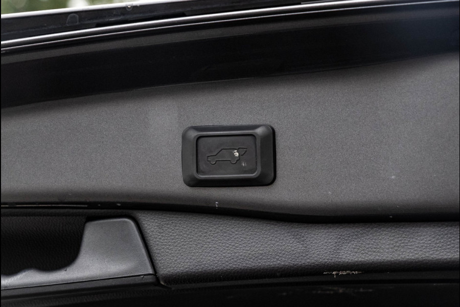 Toyota RAV4 2.5 Hybrid Style I Camera I JBL I Half Leder I Adaptive Cruise I Stoelverwarming I CarPlay I Keyless