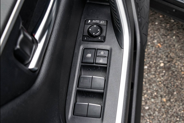 Toyota RAV4 2.5 Hybrid Style I Camera I JBL I Half Leder I Adaptive Cruise I Stoelverwarming I CarPlay I Keyless