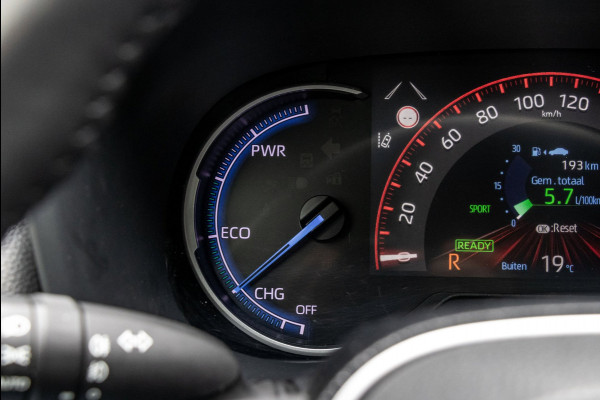 Toyota RAV4 2.5 Hybrid Style I Camera I JBL I Half Leder I Adaptive Cruise I Stoelverwarming I CarPlay I Keyless
