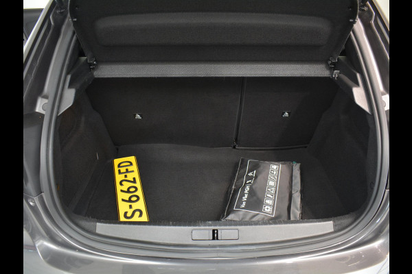 Peugeot 208 1.2 PureTech Active .