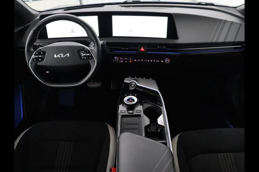Kia EV6 GT-Line 77.4 kWh | SOH 95,1% | Panoramadak | Memory | Stuur/stoel verwarming | Stoel ventilatie| Meridian sound | Adaptive cruise | Head-up | Carplay | Sfeerverlichting | 360 camera | Park assist