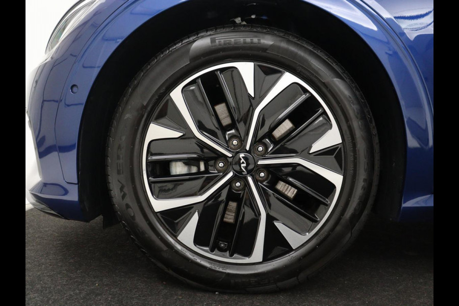 Kia EV6 GT-Line 77.4 kWh | SOH 95,1% | Panoramadak | Memory | Stuur/stoel verwarming | Stoel ventilatie| Meridian sound | Adaptive cruise | Head-up | Carplay | Sfeerverlichting | 360 camera | Park assist