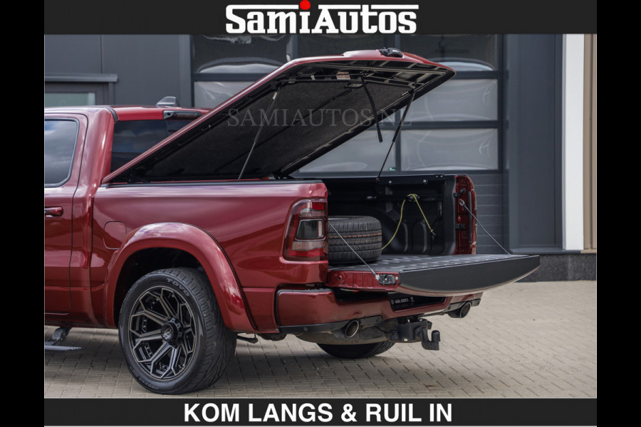Dodge Ram LONGHORN | WIDE BODY | 5.7 V8 | BREDE WIELEN | BOM VOL | HUD | BRUIN LEDER | LUCHTVERING | PANODAK | RONDOM CAMERA | OPEN UITLAA DUBBELE CABINE | 5 PERSOONS | CREW CAB DC | SPECIAL ONE | DEALER ONDERHOUDEN | Eerste eigenaar |