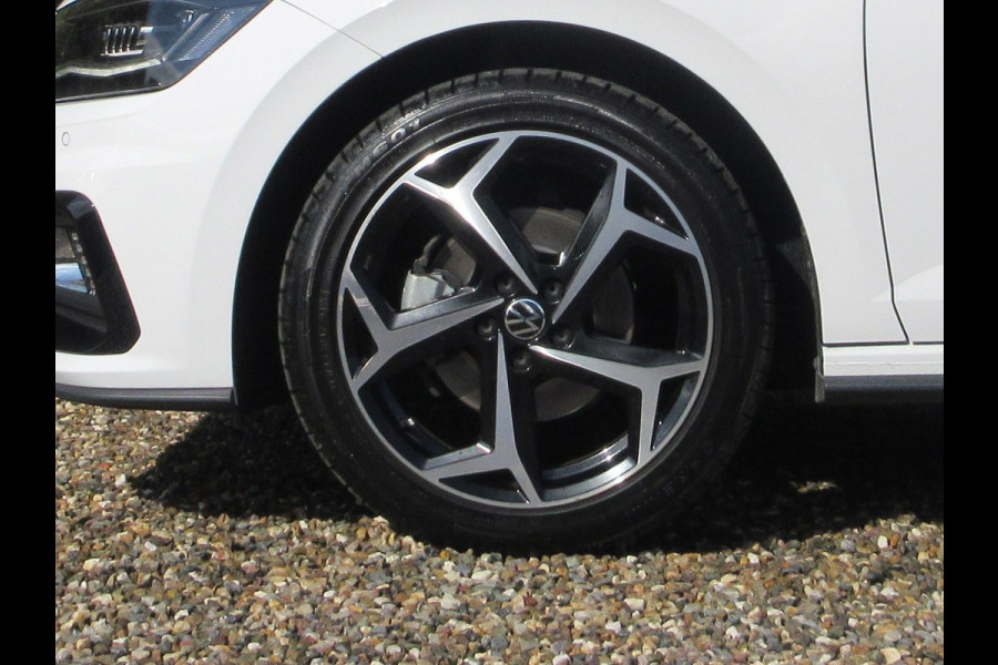 Volkswagen Polo 1.0 TSI Highline Business R Automaat