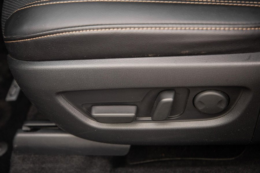 Mazda CX-60 2.5 e-SkyActiv PHEV Homura Plus 360 CAMERA / TREKHAAK / STOELVERWARMING + KOELING / CARPLAY / ADAPTIVE CRUISE