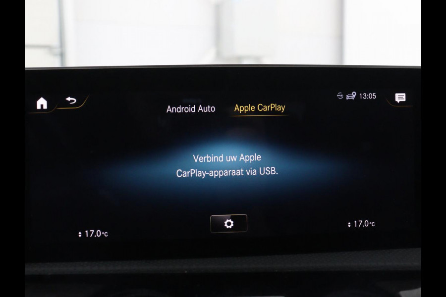 Mercedes-Benz CLA-Klasse 180 Business Solution AMG | Panoramadak | Leder/alcantara | Stoelverwarming | Cruise control | Navigatie | Carplay | Climate control | Camera | Park assist