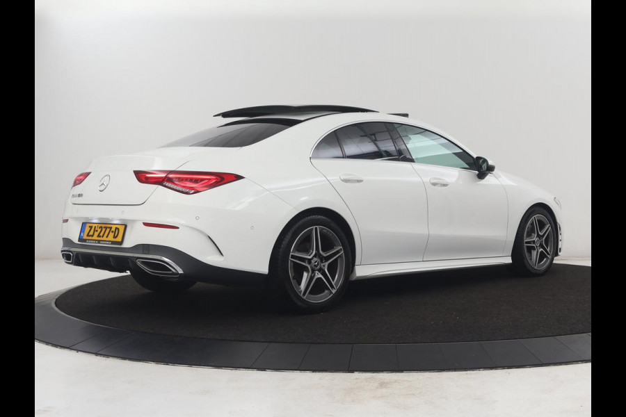 Mercedes-Benz CLA-Klasse 180 Business Solution AMG | Panoramadak | Leder/alcantara | Stoelverwarming | Cruise control | Navigatie | Carplay | Climate control | Camera | Park assist