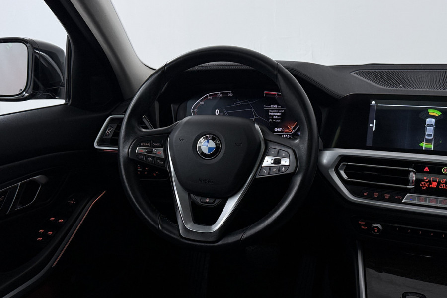 BMW 3-serie 320i High Executive (PANORAMADAK, DEALER ONDERHOUDEN, STUUR-/STOELVERWARMING, SFEERVERLICHTING)