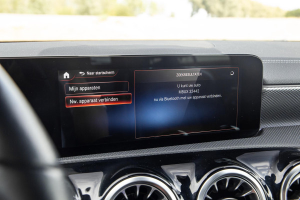 Mercedes-Benz CLA-Klasse Shooting Brake 250 e Business Solution CARPLAY / TREKHAAK / AMBIENT LIGHTING / CAMERA