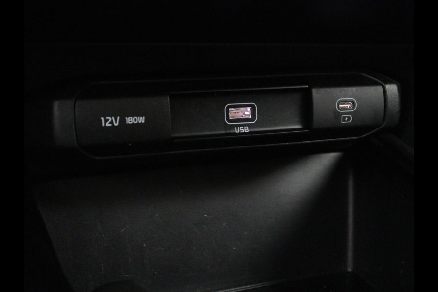 Kia Niro EV Light Edition 64.8 kWh | SOH 98,0% | Adaptive cruise | Lane assist | Carplay | Climate control | Virtueel dashboard | Camera | Park assist | Trekhaak