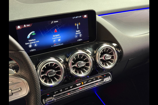 Mercedes-Benz GLA GLA 250 e AMG Line | Pano | HUD | Sfeerverlichting | Camera | Memory Seats