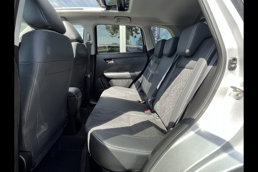 Suzuki Vitara 1.4 Boosterjet Smart Hybrid Style Automaat | €2.000,- voordeel | Meerdere kleuren leverbaar | Pano | Adapt. Cruise | Camera | Dodehoek | Rijstrook | Stoelverwarming | etc. etc.