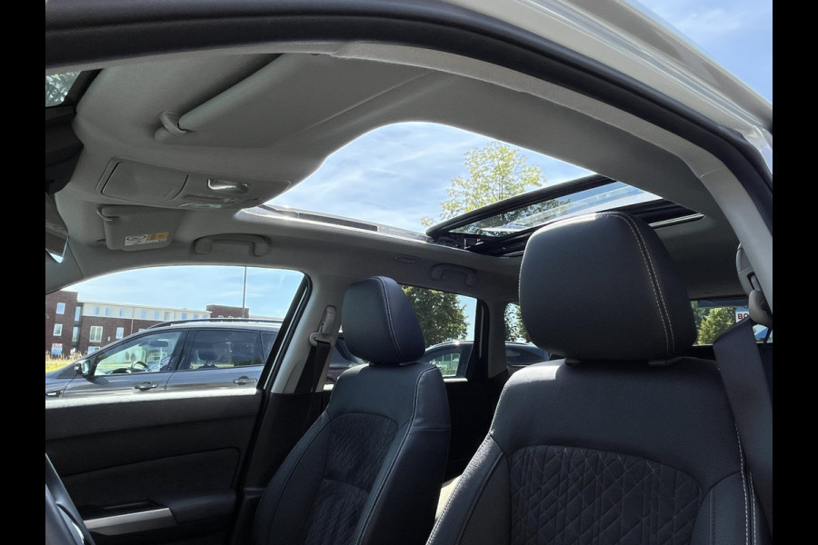 Suzuki Vitara 1.4 Boosterjet Smart Hybrid Style Automaat | €2.000,- voordeel | Meerdere kleuren leverbaar | Pano | Adapt. Cruise | Camera | Dodehoek | Rijstrook | Stoelverwarming | etc. etc.