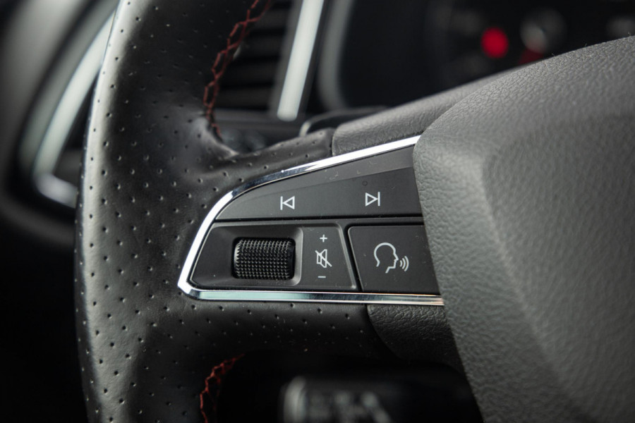 Seat Leon 1.4 EcoTSI FR Business Intense CARPLAY / CRUISE CONTROLE / PERFECT ONDERHOUDEN / AUTOMAAT
