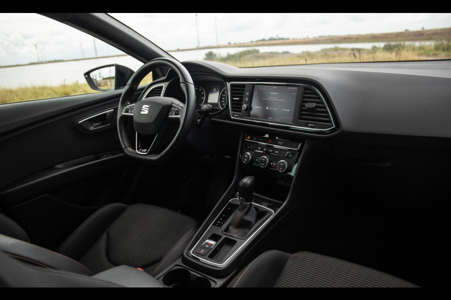 Seat Leon 1.4 EcoTSI FR Business Intense CARPLAY / CRUISE CONTROLE / PERFECT ONDERHOUDEN / AUTOMAAT